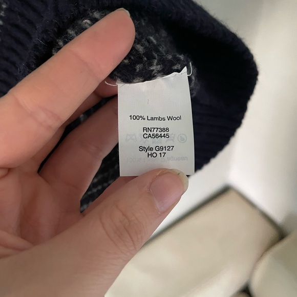 J Crew Lambs Wool Sweater - Picture 7 of 9